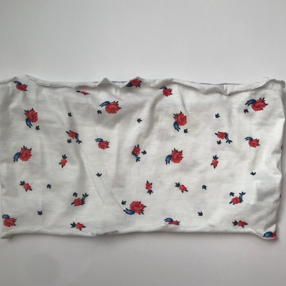 SHEIN Floral Bandeau Top